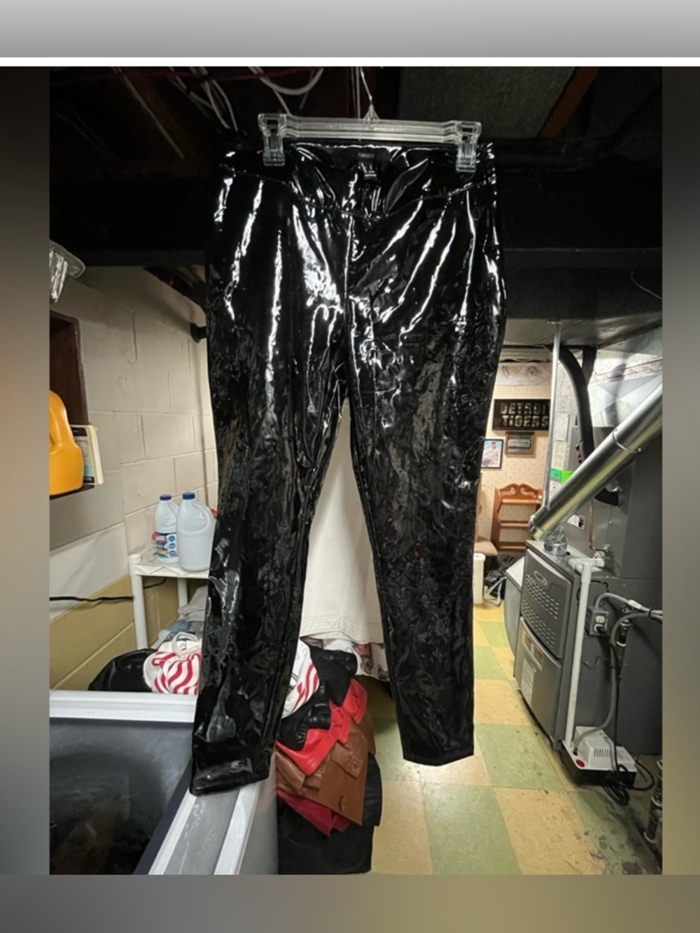 Forever 21 Black Faux Leather Shiny Leggings Size Large